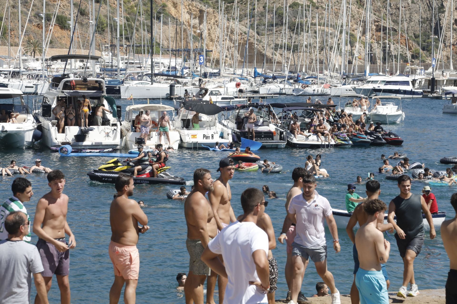 Xàbia celebra els bous a la mar