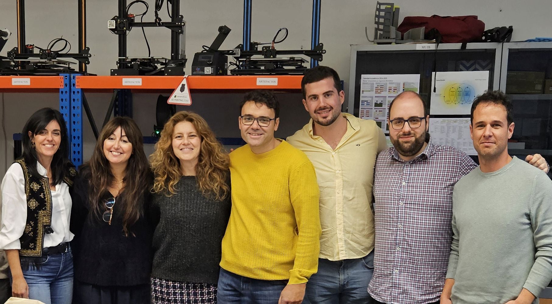 Equipo de Artefactos, en una foto de familia.