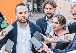 Los concejales de Compromís en Alicante, Rafa Mas y Sara LLobell.