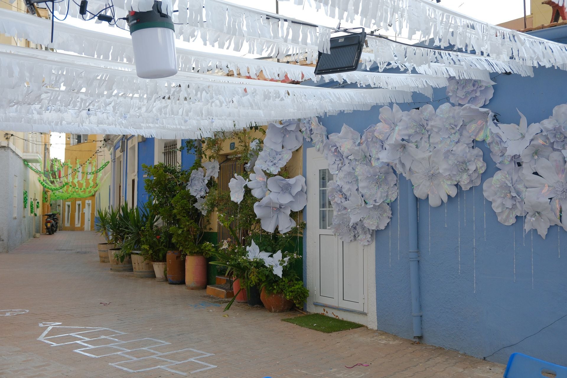 El pregón y el engalanado de calles marcan el inicio de las fiestas del Raval Roig