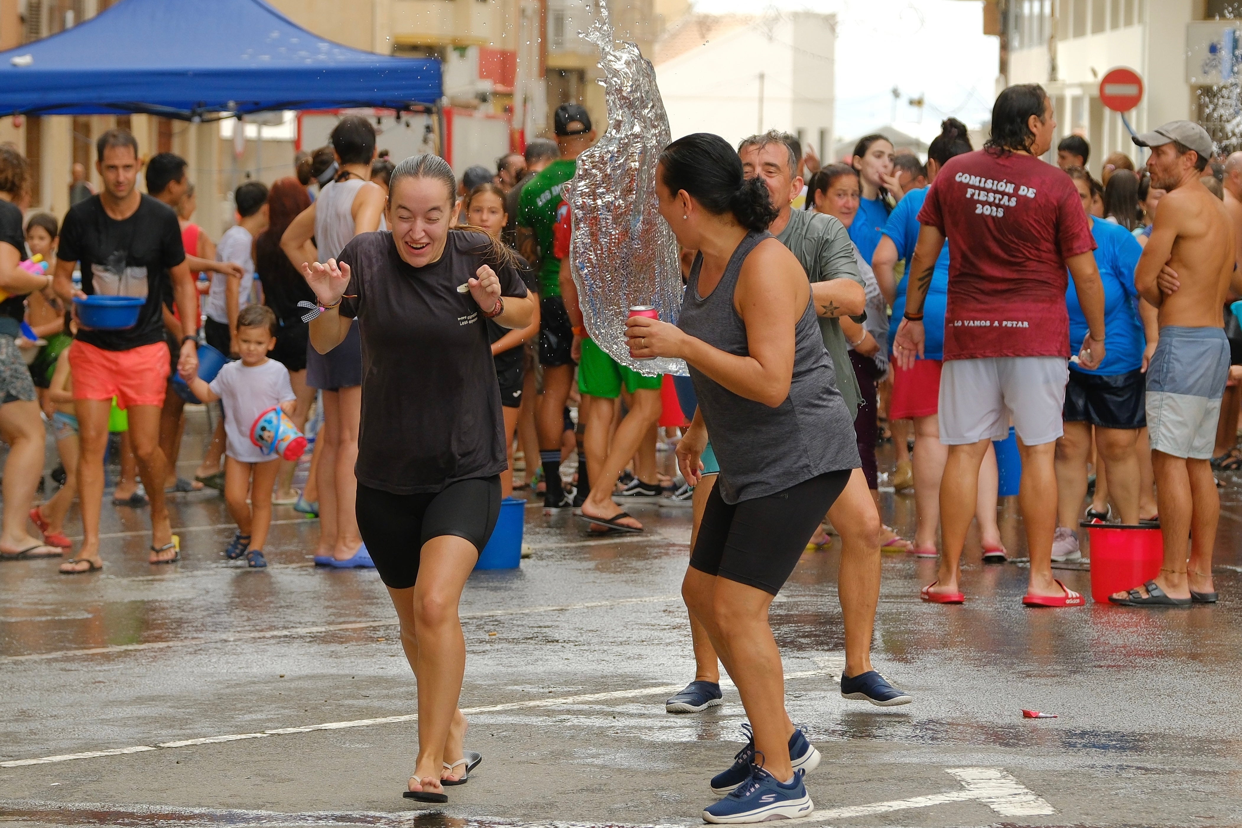 Diversión a cubazos en el Raval Roig