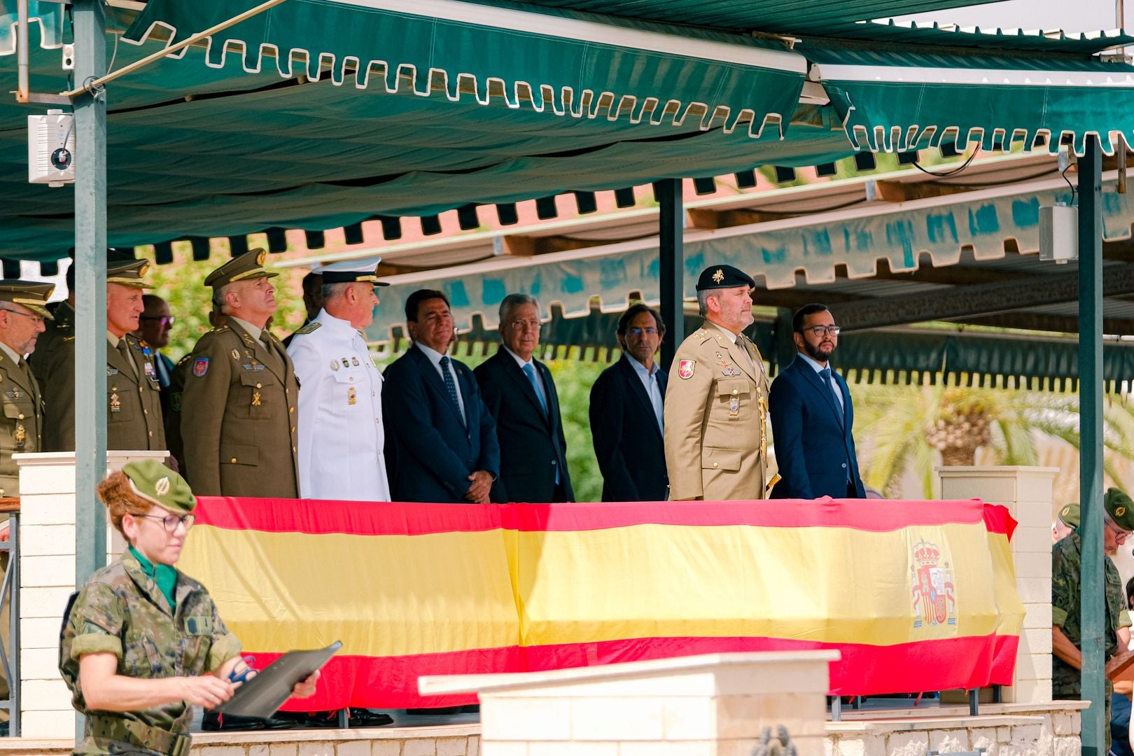 La toma de mando del nuevo líder del MOE, en imágenes