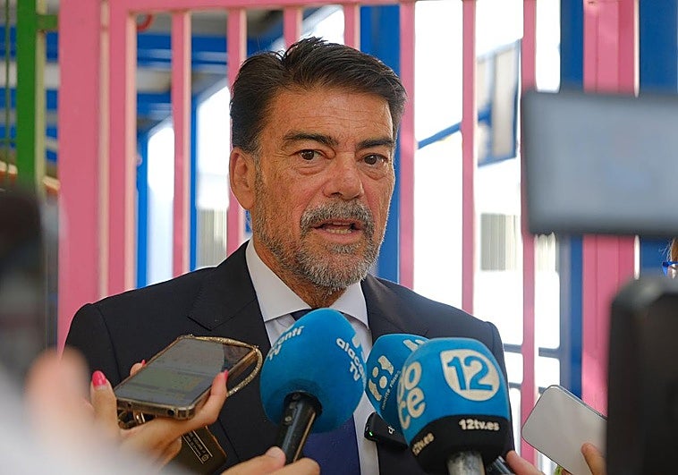 Barcala reitera la negativa de Alicante a acoger menores inmigrantes: «No tenemos medios»