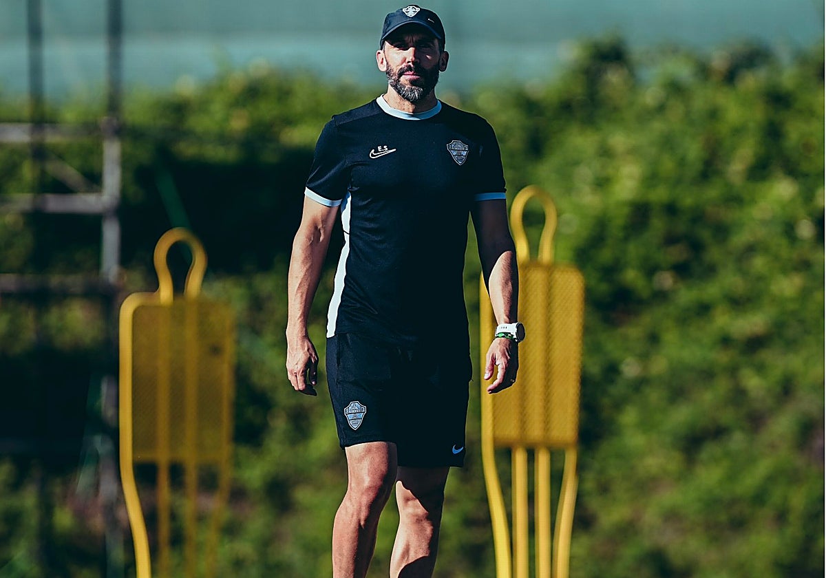 Eder Sarabia durante un entrenamiento reciente del Elche.