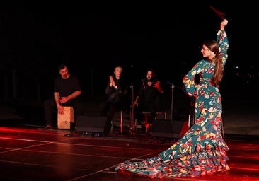 El embrujo de Anabel Castillo inaugura 'Flamenco & Sal' en Torrevieja