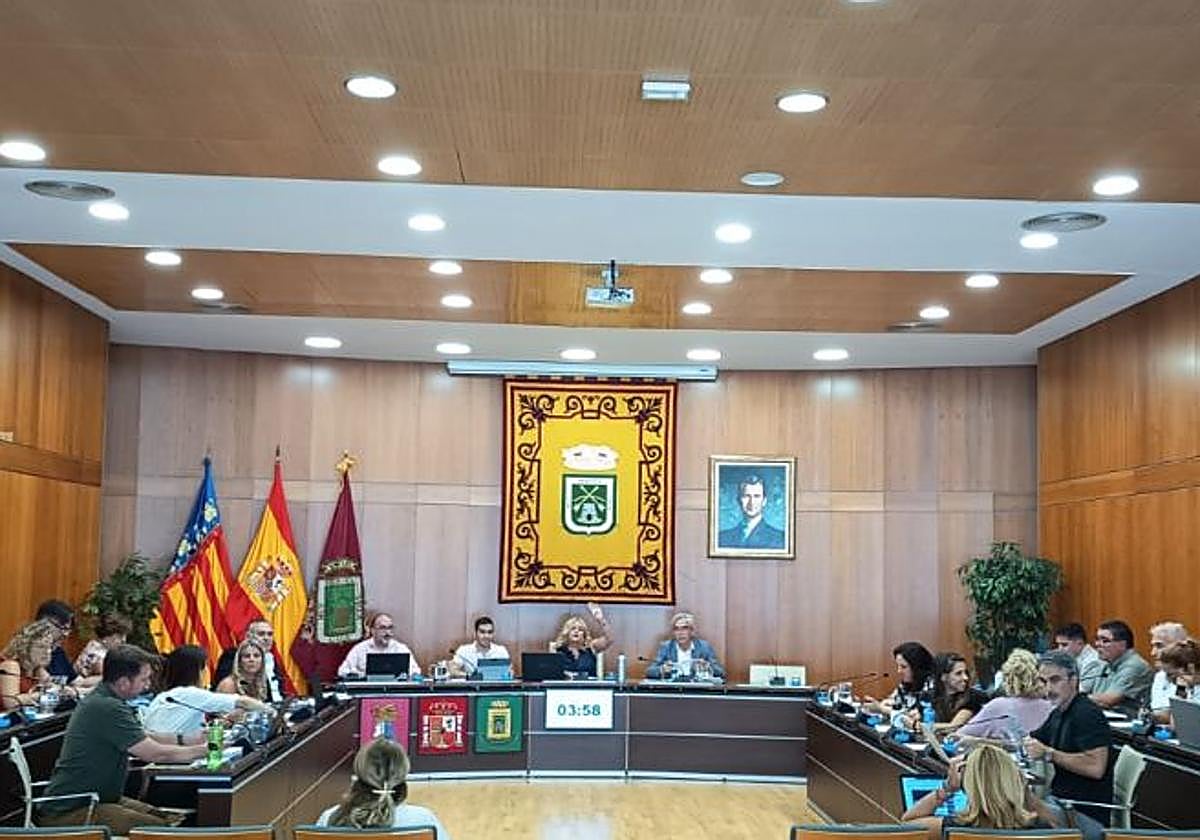 El Ayuntamiento de Calp destina 200.000 euros a impulsar el comercio local con una nueva campaña de bonos.