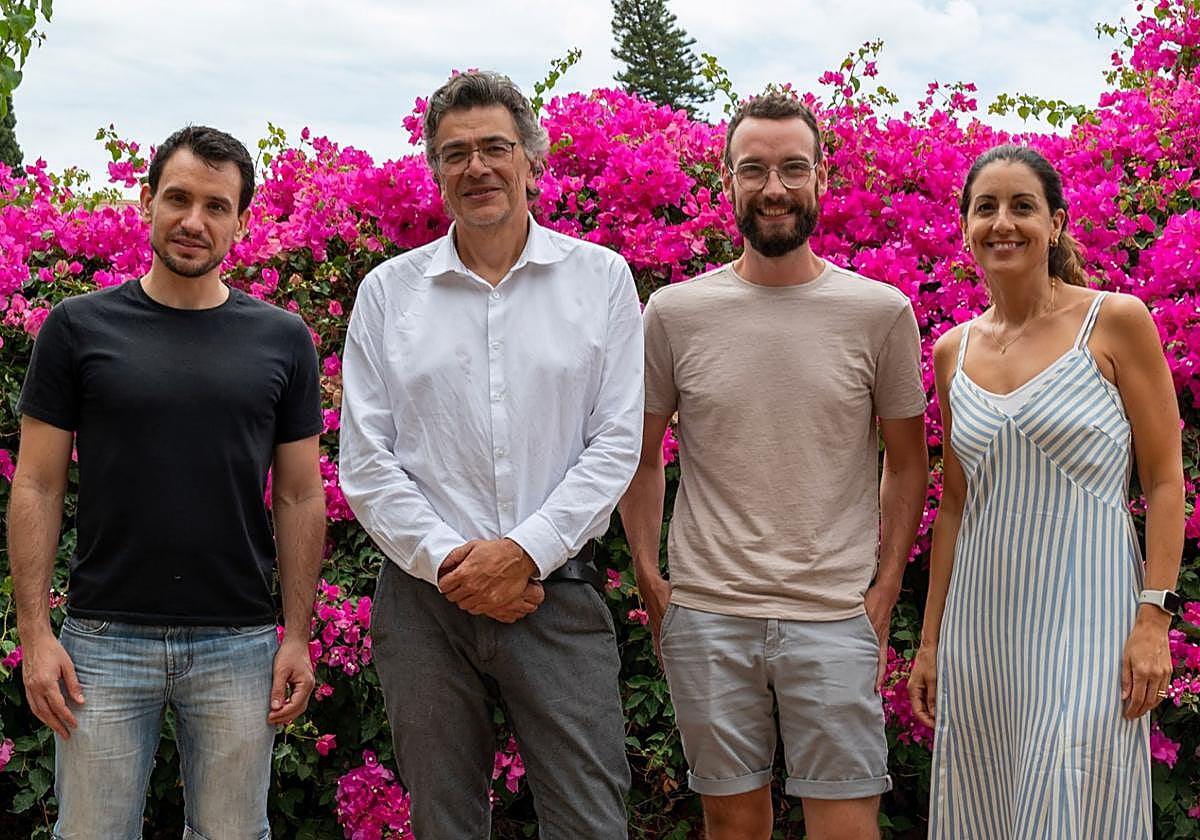 Los investigadores del IN CSIC-UMH Sergio Niñerola, Ángel Barco, JuanParaíso Luna y Beatriz del Blanco.