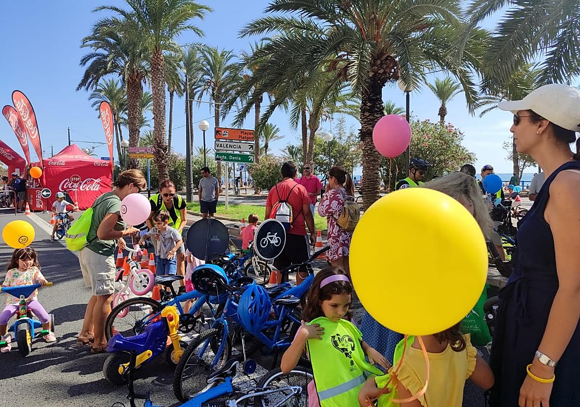 Celebración de la Ciclovía 2024 en la Puerta del Mar.