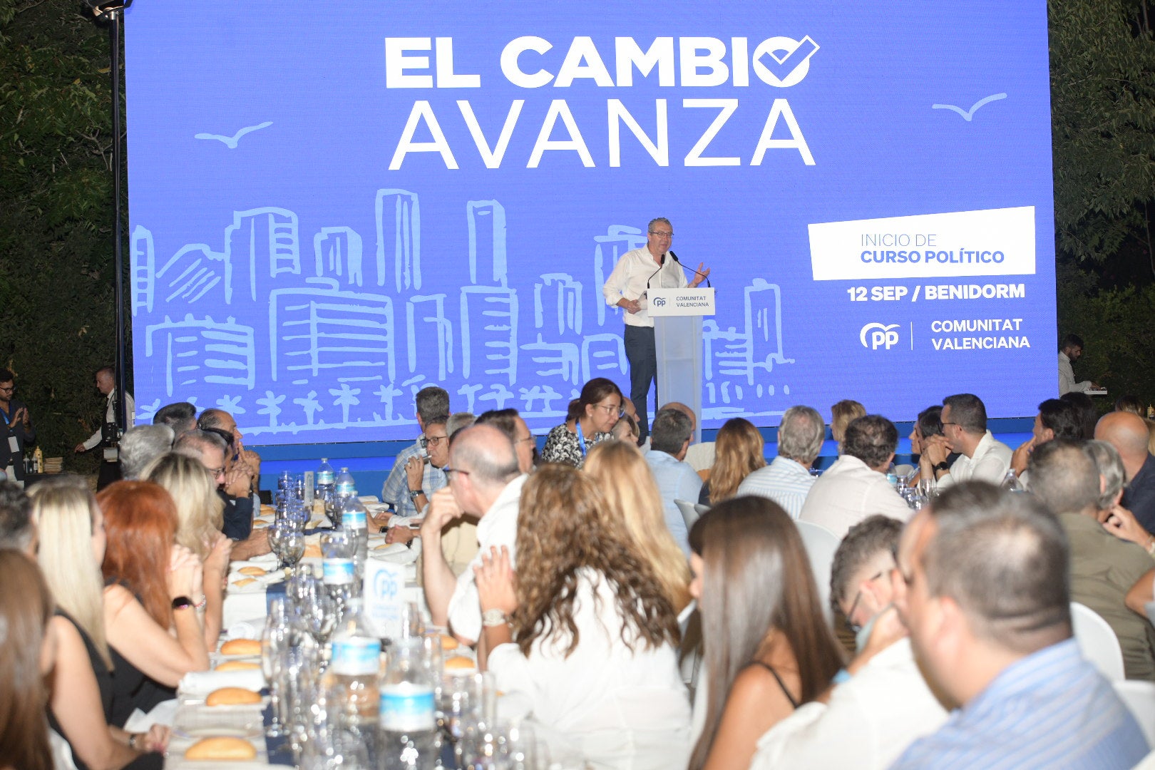 El PPCV cuelga el cartel de &#039;no hay billetes&#039; en el inicio de curso