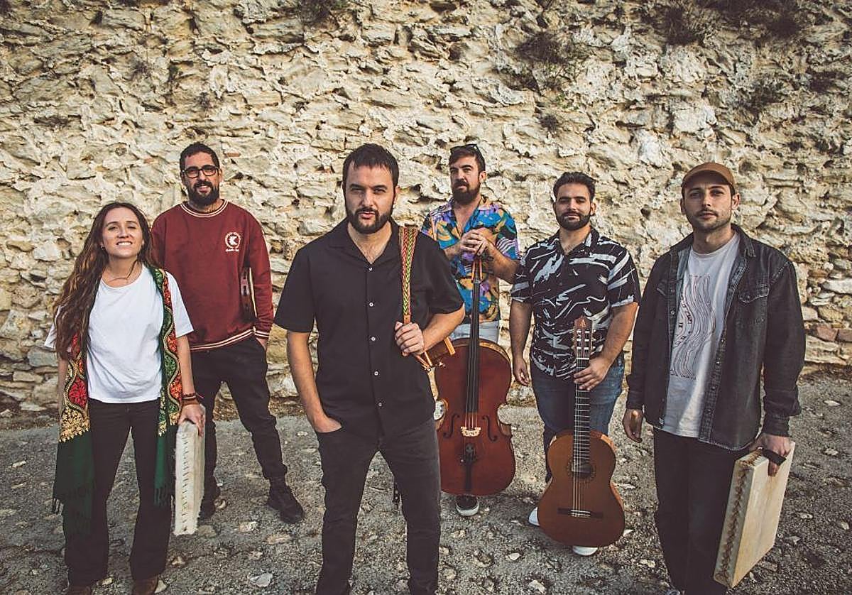 Grupo de neofolk mediterráneo Sons d'Embat.