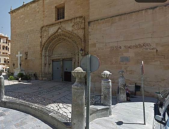 La cruz de Callosa de Segura antes de ser retirada.