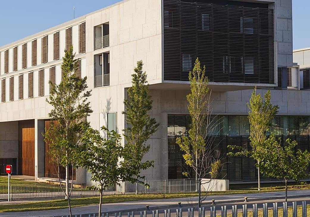 El hospital de Dénia, donde han trasladado al menor.