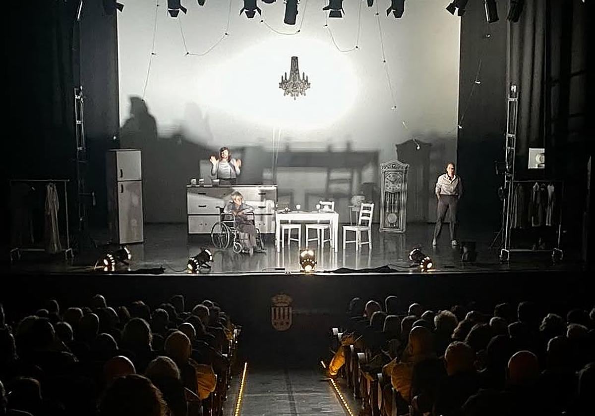 El XI Certamen 'Mutxamel a Escena' llenará el municipio de teatro amateur con dramas, comedias y musicales durante el mes de octubre.