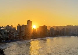 En Benidorm y en el resto de la provincia el verano acaba con fuerza en lo turístico
