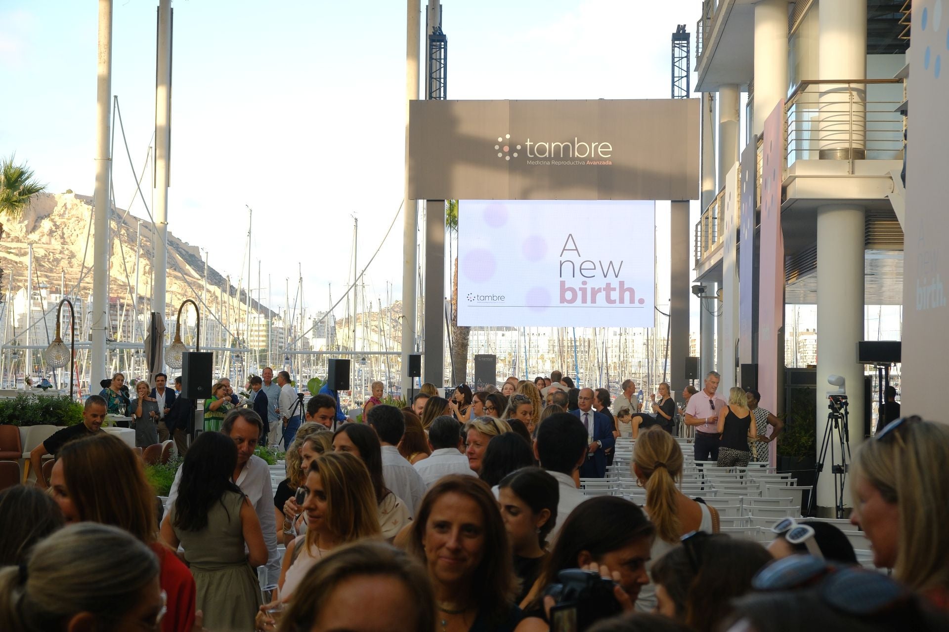 La clínica de fertilidad Tambre abre sus puertas en Alicante con una velada para recordar