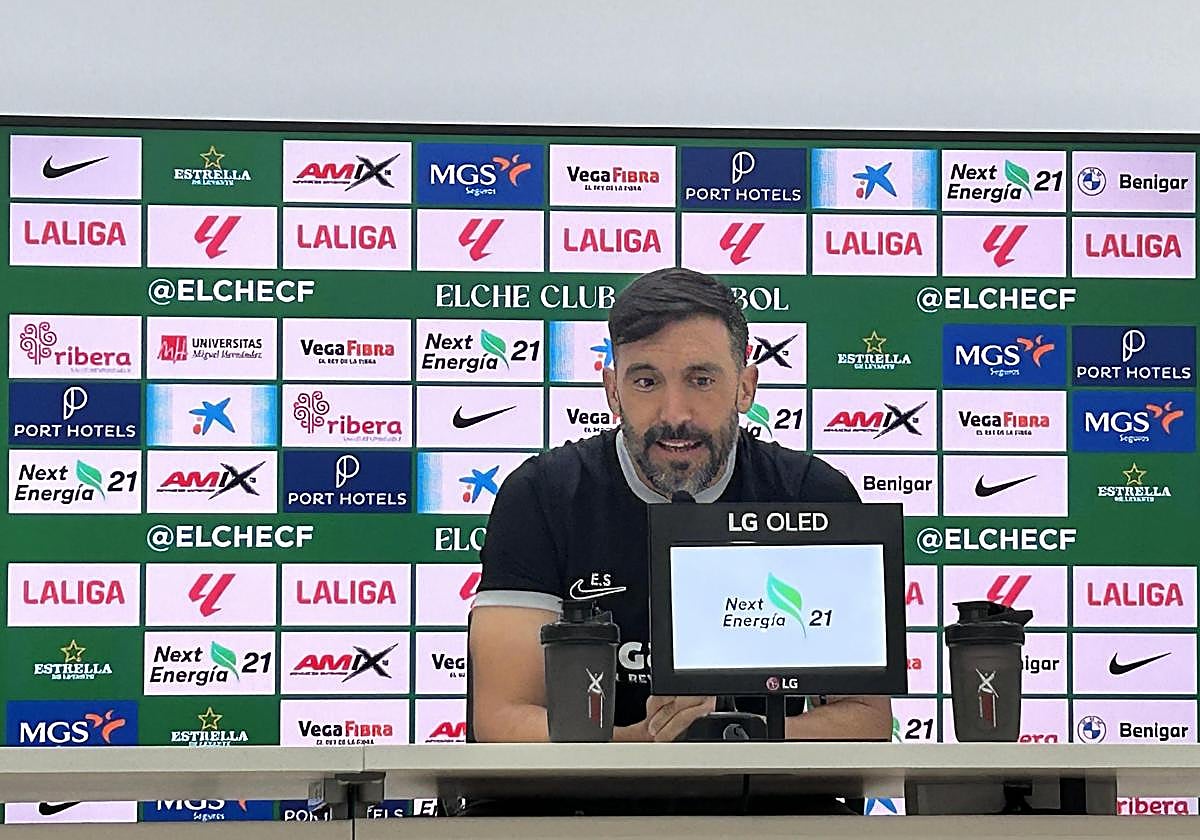 Eder Sarabia, en la sala de prensa del Martínez Valero, durante la previa del partido frente al Real Oviedo.