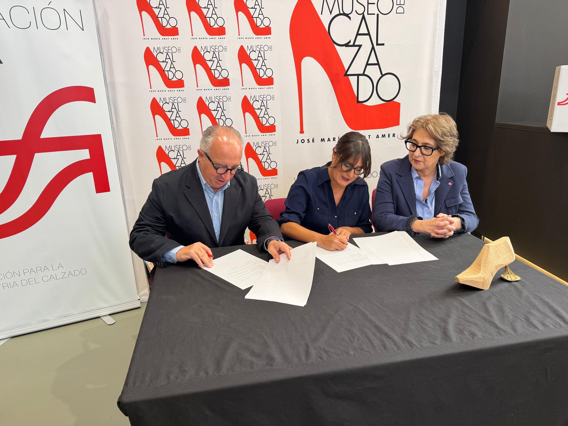 Firma del patrocinio.