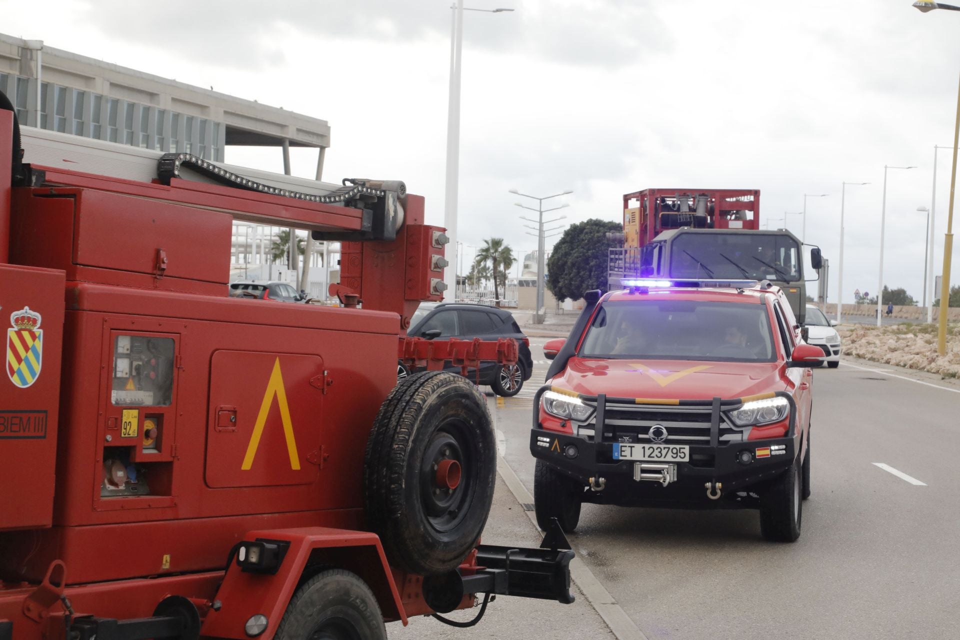 La UME embarca en el norte de Alicante rumbo a Ibiza para afrontar las graves inundaciones
