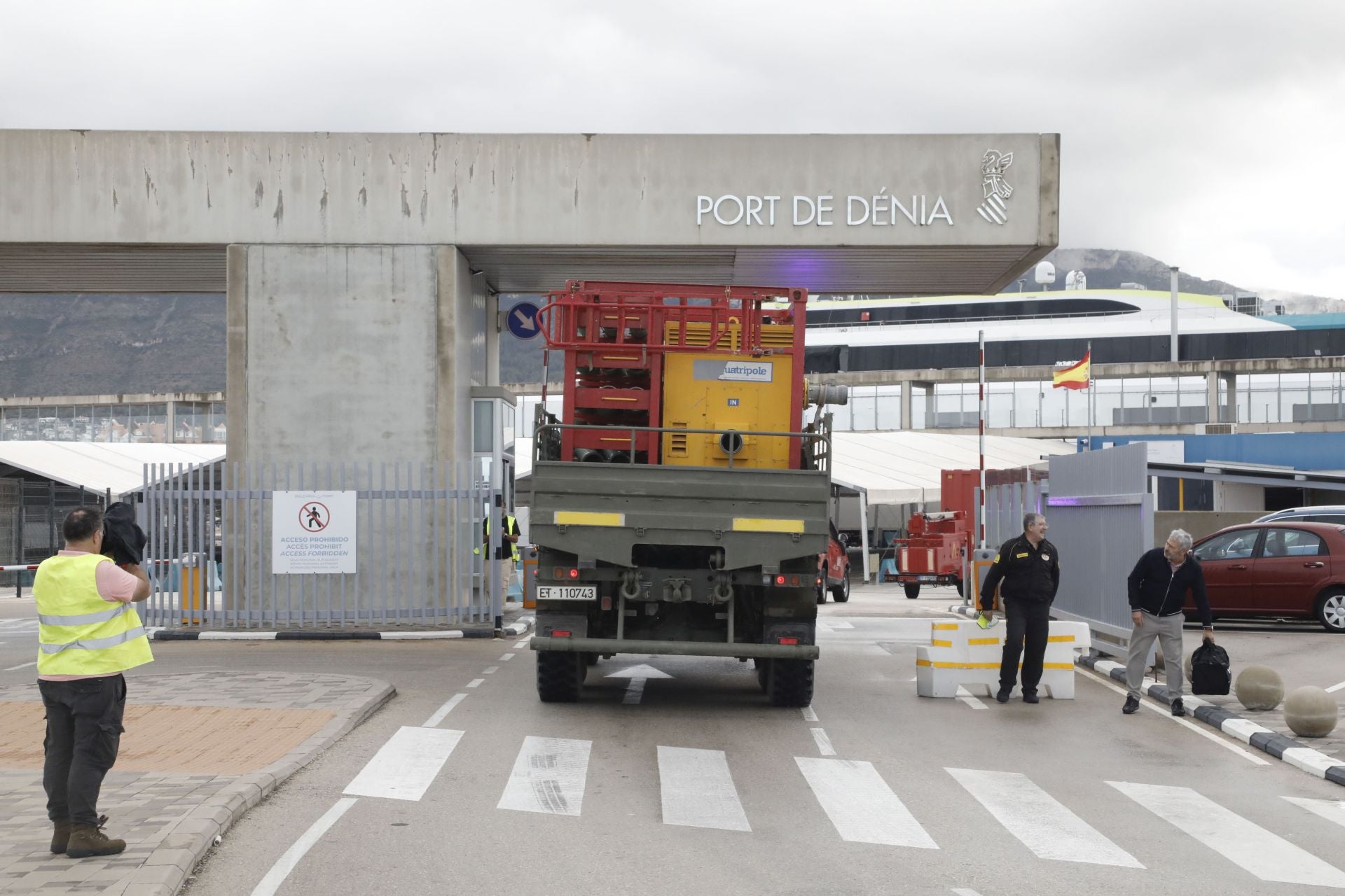 La UME embarca en el norte de Alicante rumbo a Ibiza para afrontar las graves inundaciones