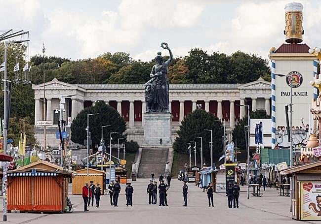 Agentes alemanes en el cierre del Oktoberfest.