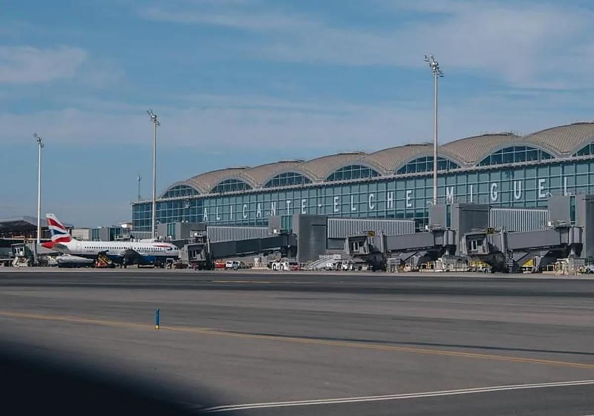 Terminal del aeropuerto de Alicante-Elche.