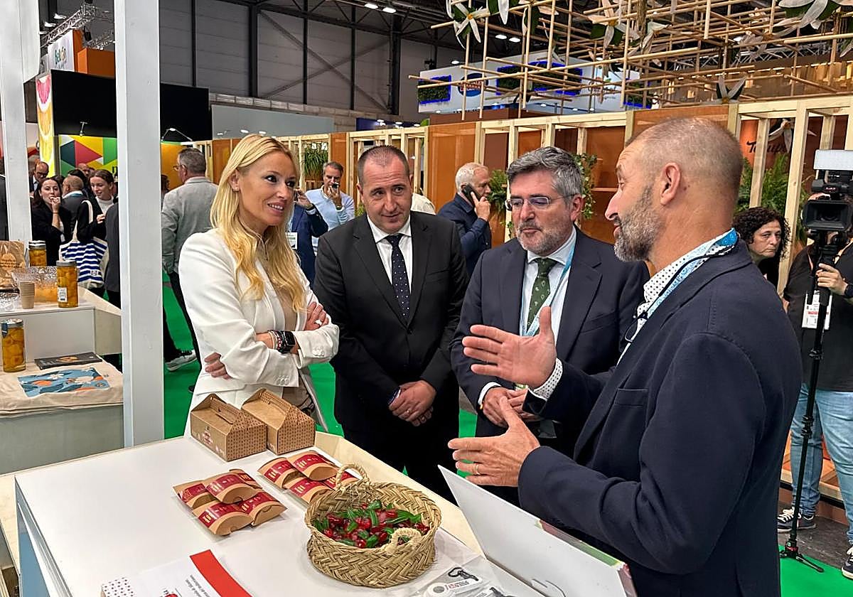 El estand de la Diputación en Fruit Attraction reúne la excelencia hortofrutícola de la provincia.
