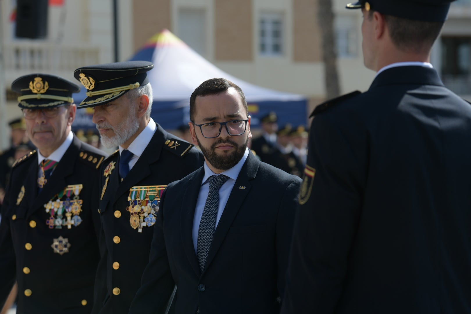 Orgullo azul en Alicante con el homenaje de la Policía Nacional a su patrón, los Santos Ángeles Custodios