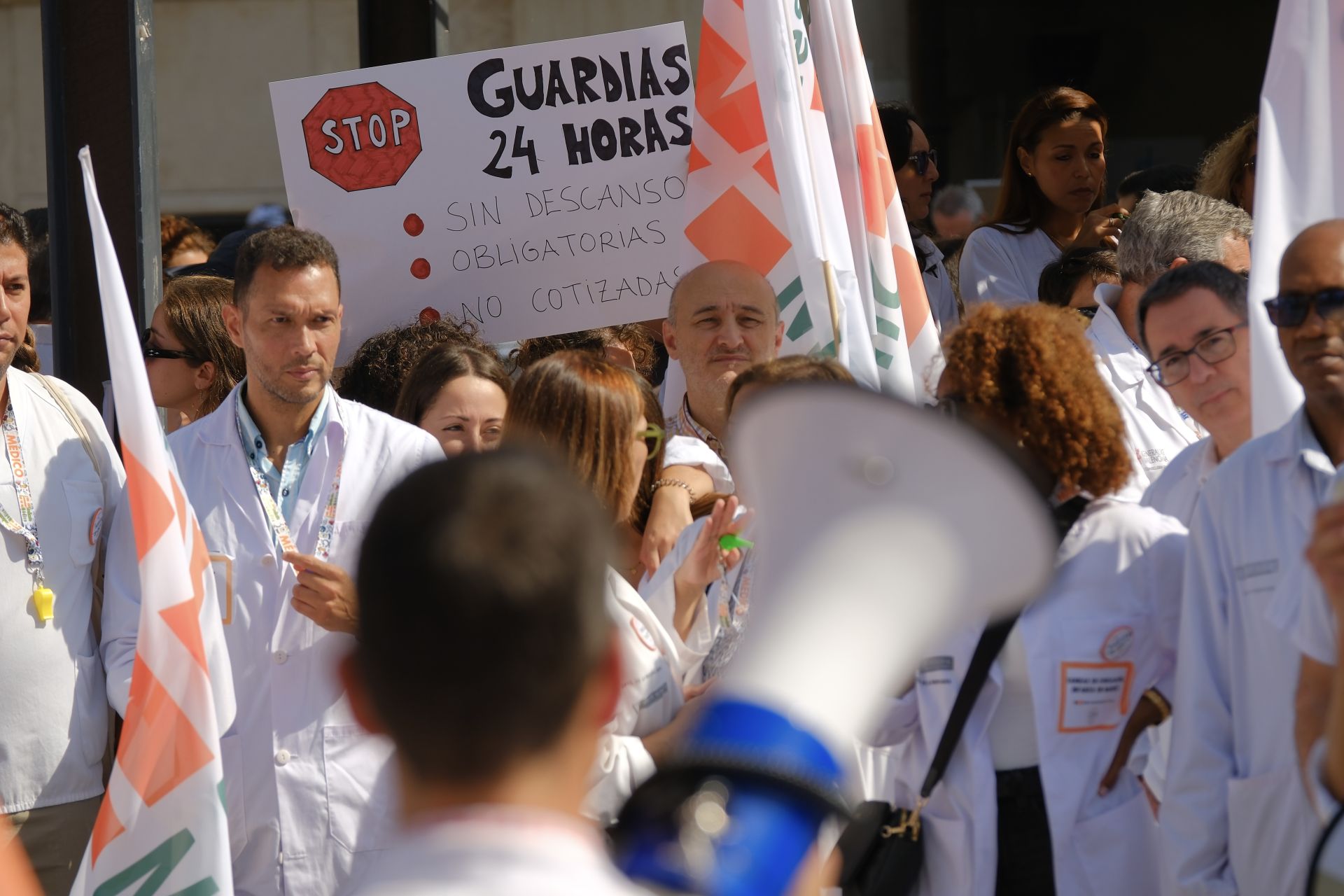 Los médicos de Alicante secundan la huelga nacional contra el estatuto marco y la «sobreexplotación»