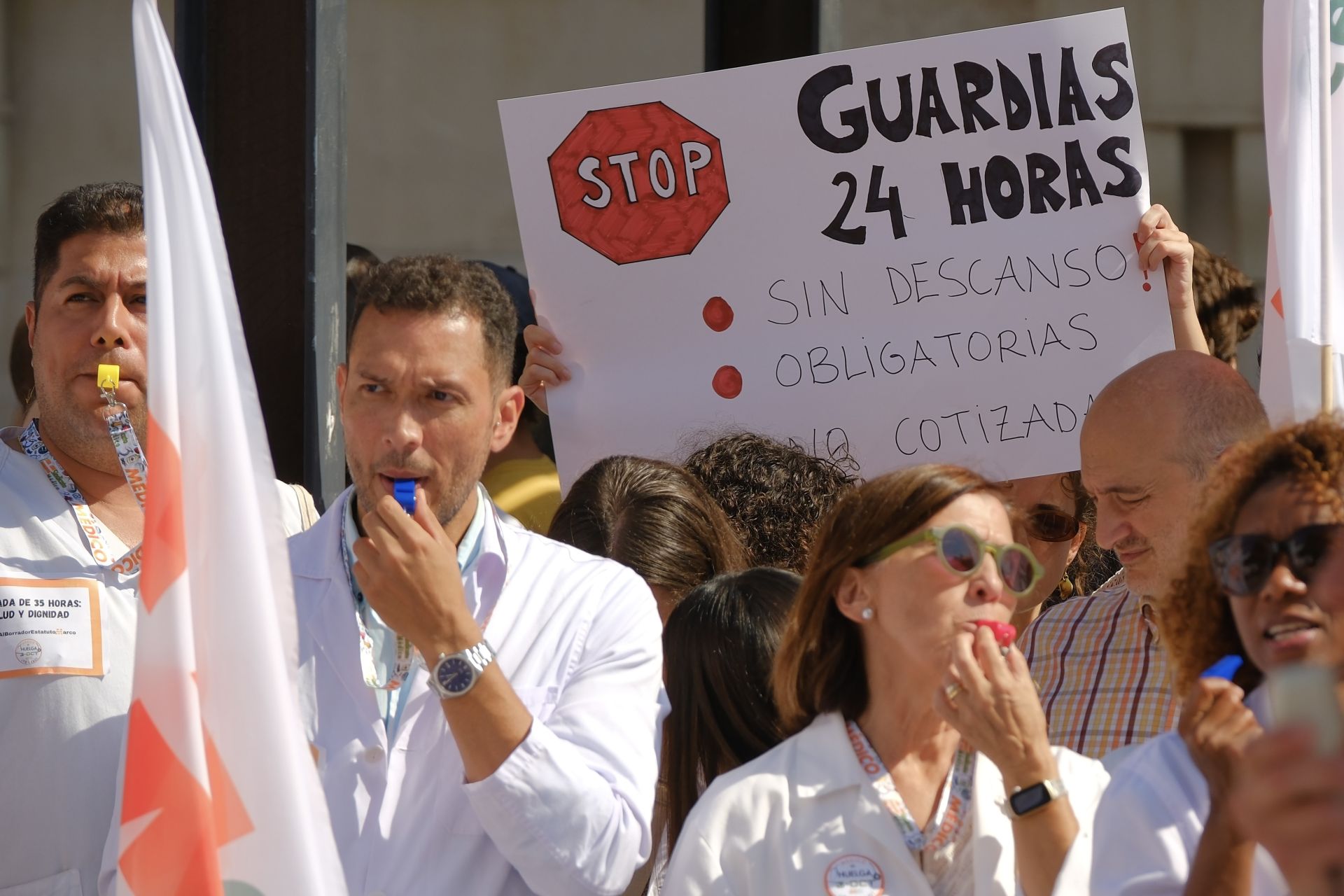 Los médicos de Alicante secundan la huelga nacional contra el estatuto marco y la «sobreexplotación»