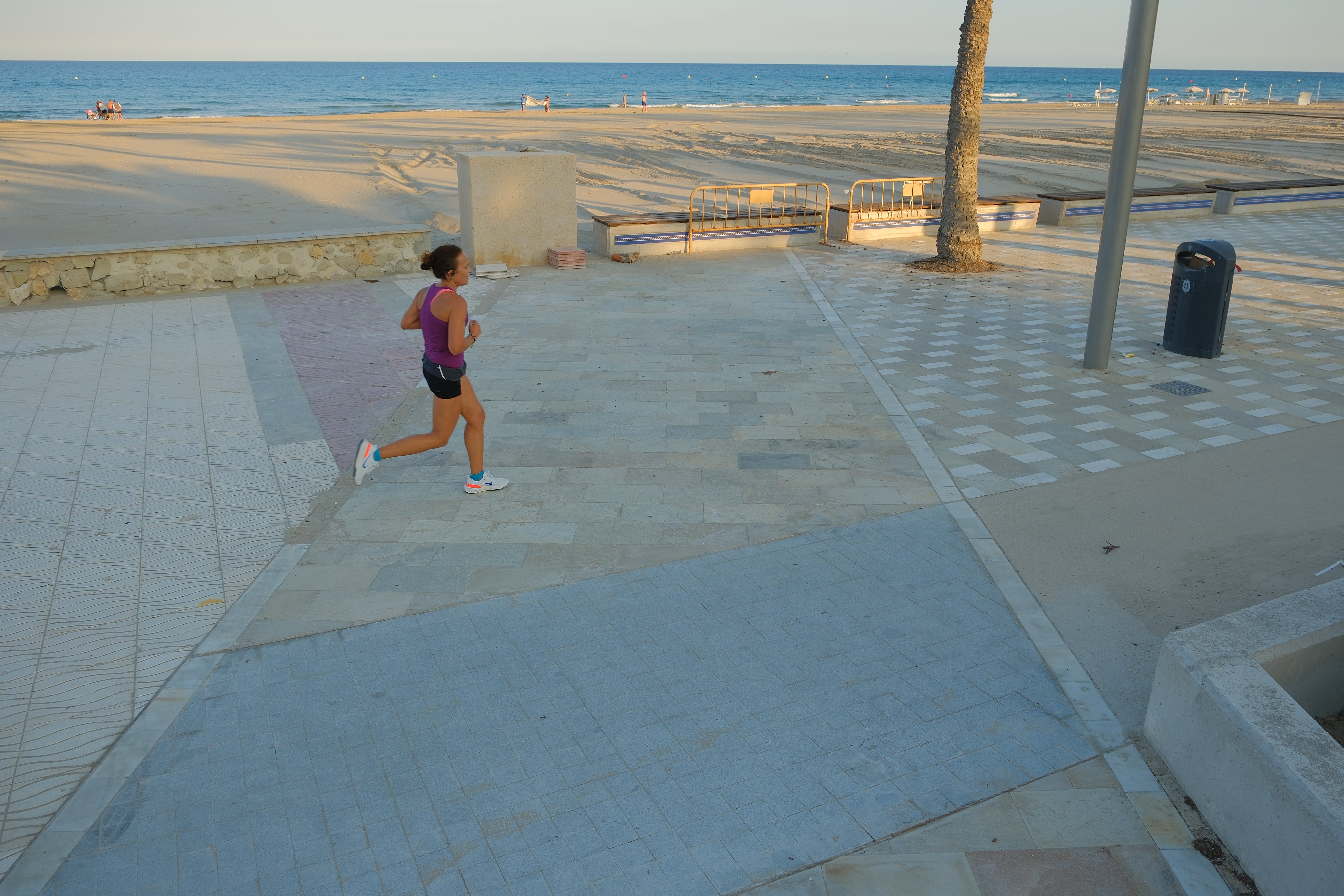 Imagen principal - El nuevo paseo de la avenida de Niza.