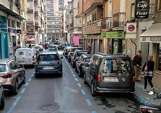 Calle Carratalá, afectada por los cortes de luz.