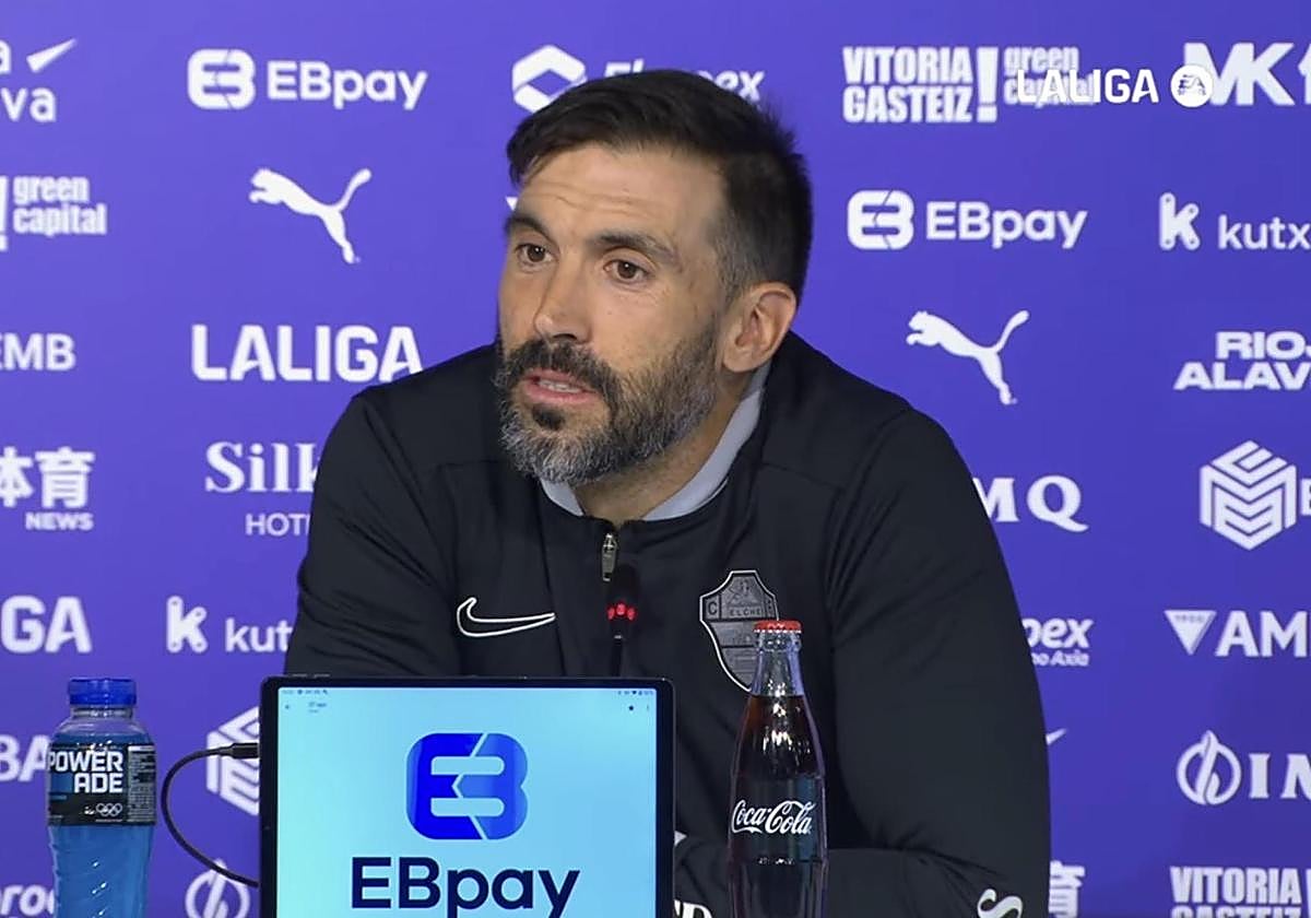 Eder Sarabia, durante la rueda de prensa posterior a la derrota frente al Alavés.