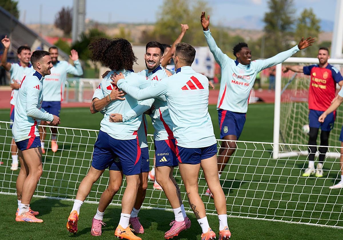 La Selección Española entrenará en Las Rozas antes de viajar el sábado a Elche para enfrentarse a Georgia.