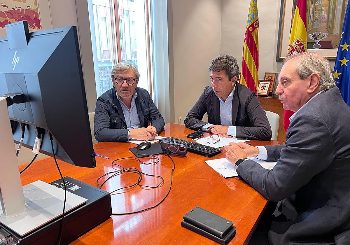 Mazón en la sede del Consell en Alicante.