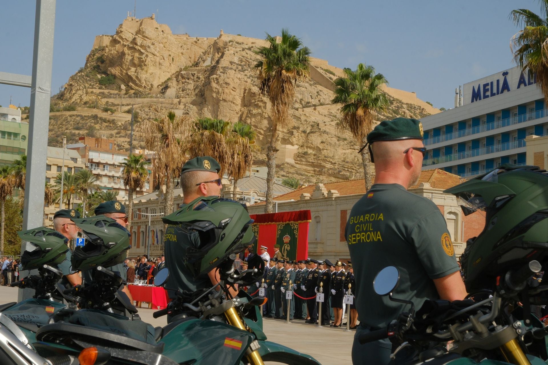 La Guardia Civil de Alicante celebra el día de la Hispanidad