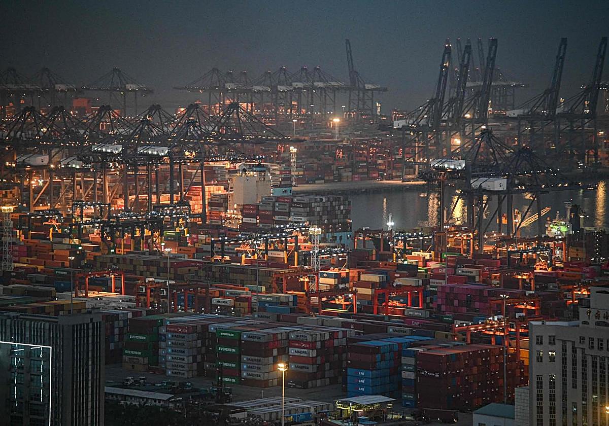 Commercial port of China.