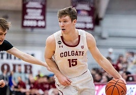 El escolta Tucker Richardson, en acción.