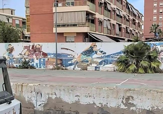 Pista donde irá la nueva plaza polideportiva al aire libre de Tómbola.