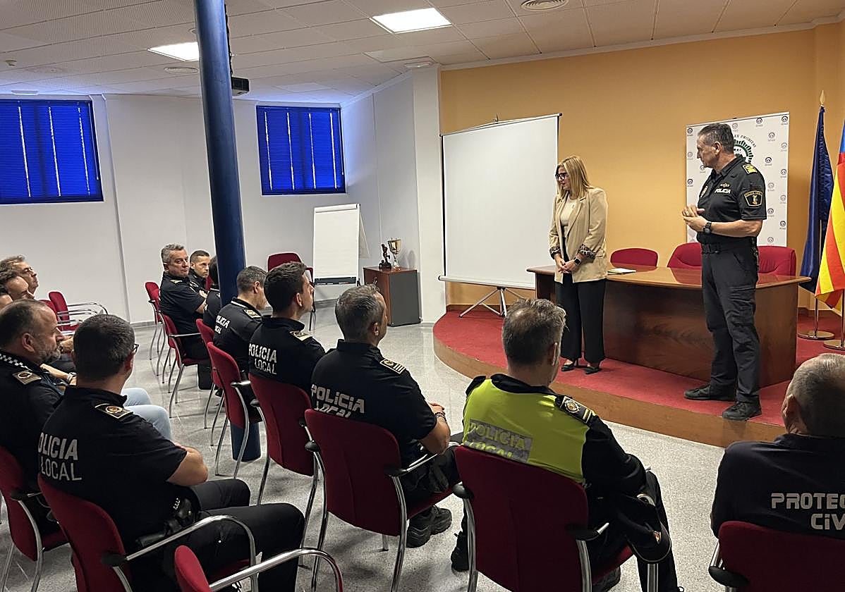 Reunión de representantes de las policías locales que formarán la nueva red intermunicipal.