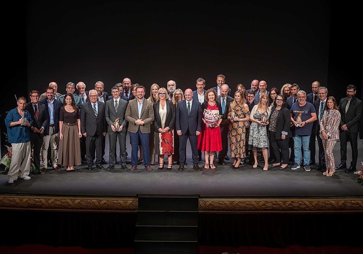 Foto de los premiados en la X Gala de la Salud.