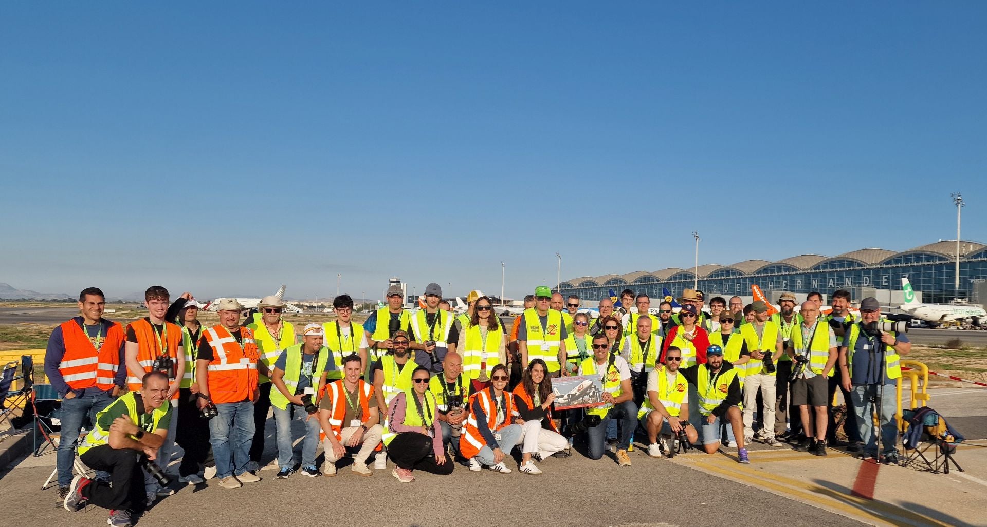 El 'Spotter Day' ha reunido a 60 apasionados de la fotografía aeronáutica.