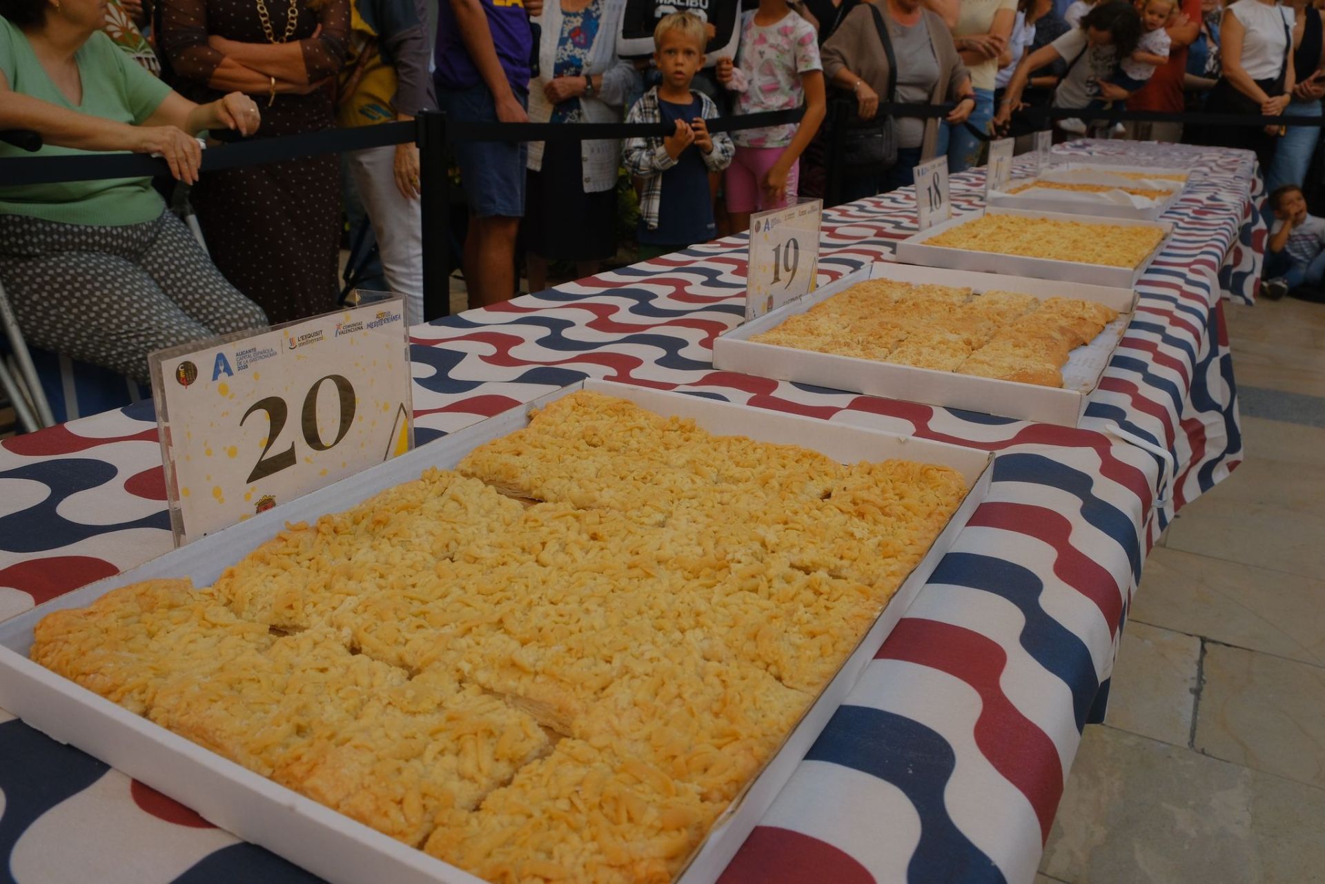 Imagen principal - Una coca de mollitas para la historia