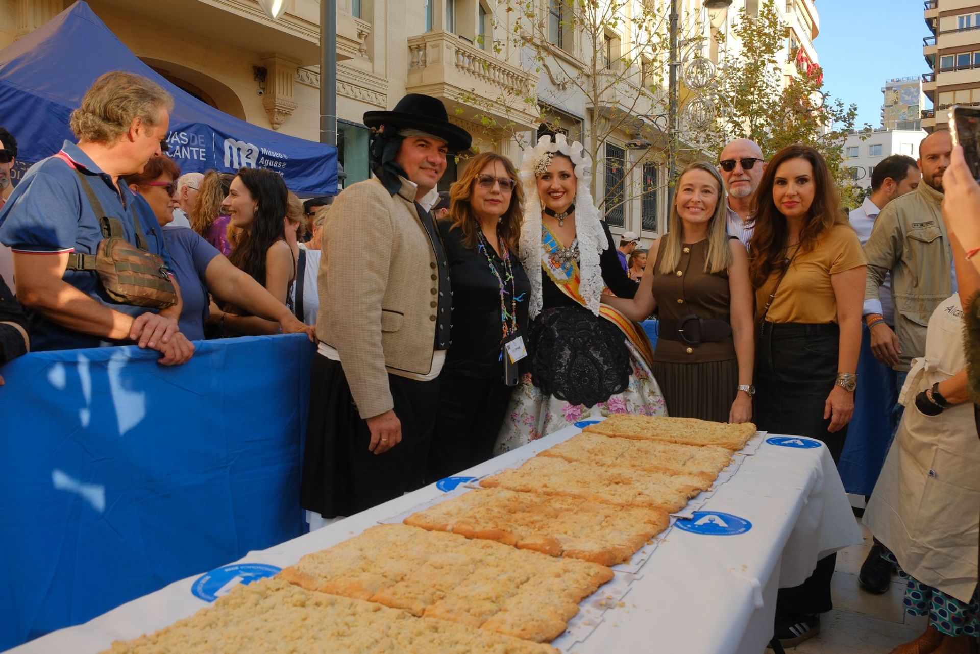Una coca de mollitas para la historia
