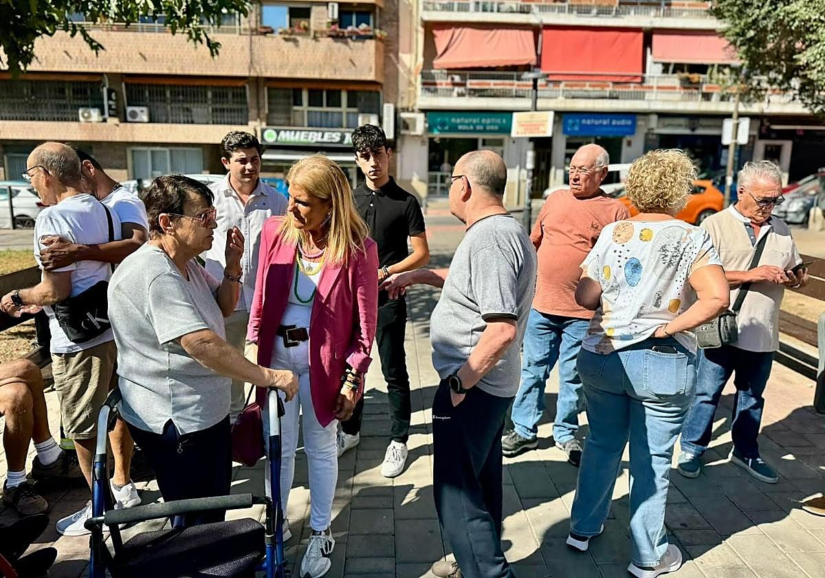 Meeting between Vox and residents of Carolinas Altas and Bola de Oro.