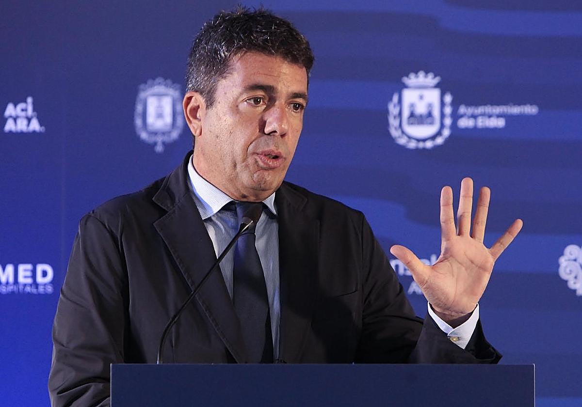 El presidente de la Generalitat, Carlos Mazón, en su intervención este lunes, en Alicante.