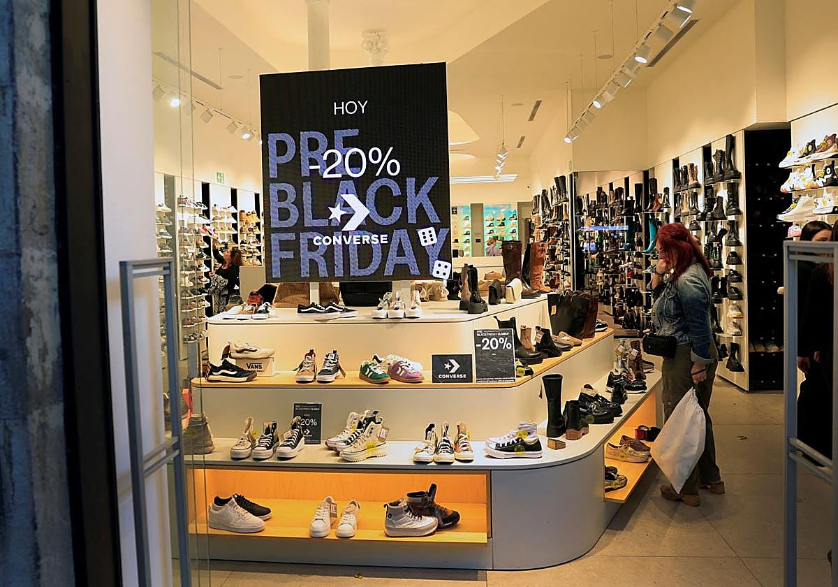 Tienda de Converse con descuentos del Black Friday.