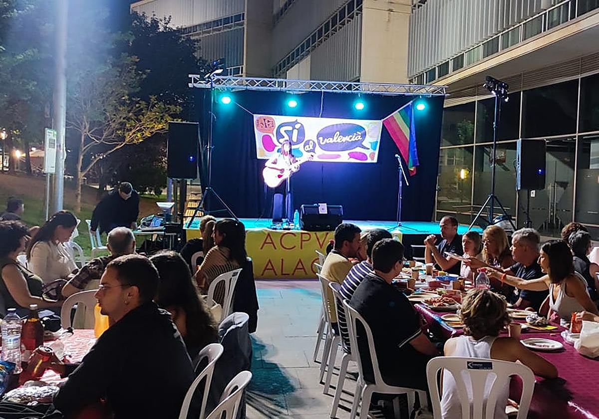 Acto organizado por La Cívica en Sant Vicent del Raspeig.