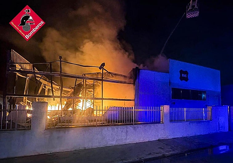 La nave afectada se encuentra en el polígono industrial Finca Lacy.