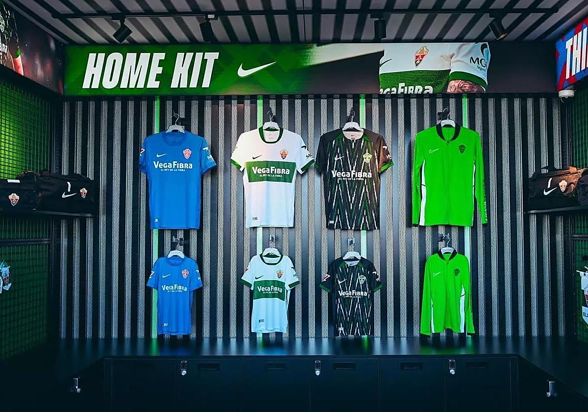 La nueva tienda oficial del Elche CF abre en Preferencia para acercar sus productos a los aficionados franjiverdes.