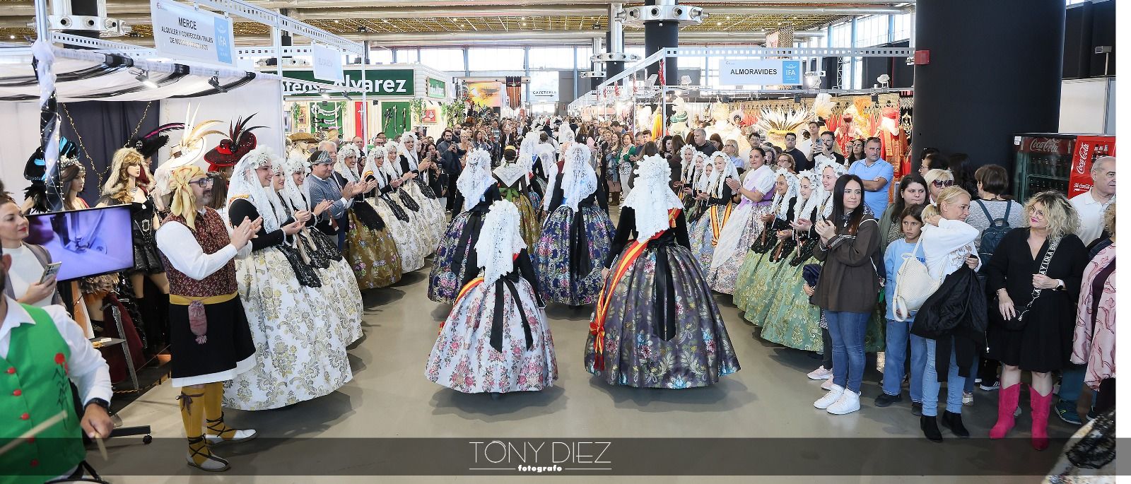 Las Hogueras toman IFA